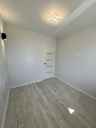 Мини 2-к квартира в ЖК Россинский парк