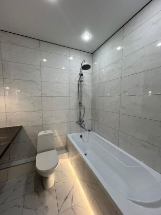 Мини 2-к квартира в ЖК Россинский парк