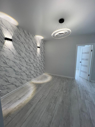 Мини 2-к квартира в ЖК Россинский парк