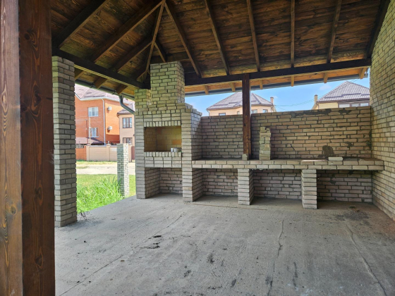 Коттедж 339 кв.м. 3 этажа 10 соток