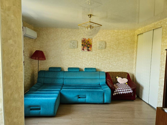 3 кв.кв 78 кв.м р-н ККБ № 1