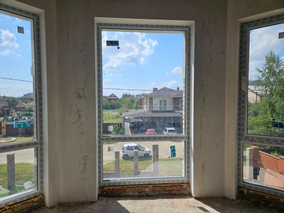 Коттедж 339 кв.м. 3 этажа 10 соток