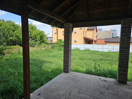 Коттедж 339 кв.м. 3 этажа 10 соток