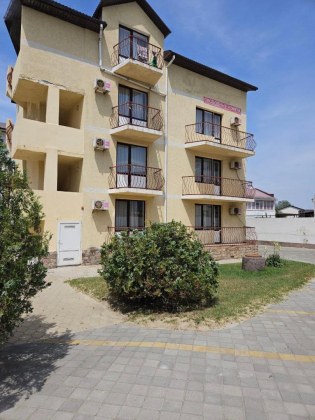 Бизнес-Гостиница в г. Анапа, на перв...